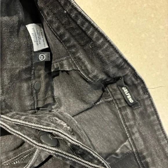 GRLFRND Black Distressed Jeans - Picture 5 of 5